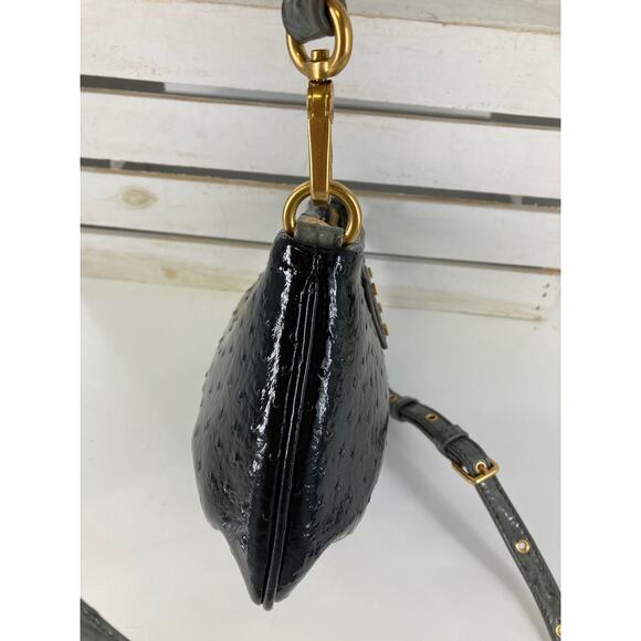 MARC JACOBS SMALL BLACK, GRAY EMBOSSED OSTRICH CROSSBODY BAG - Picture 4 of 12